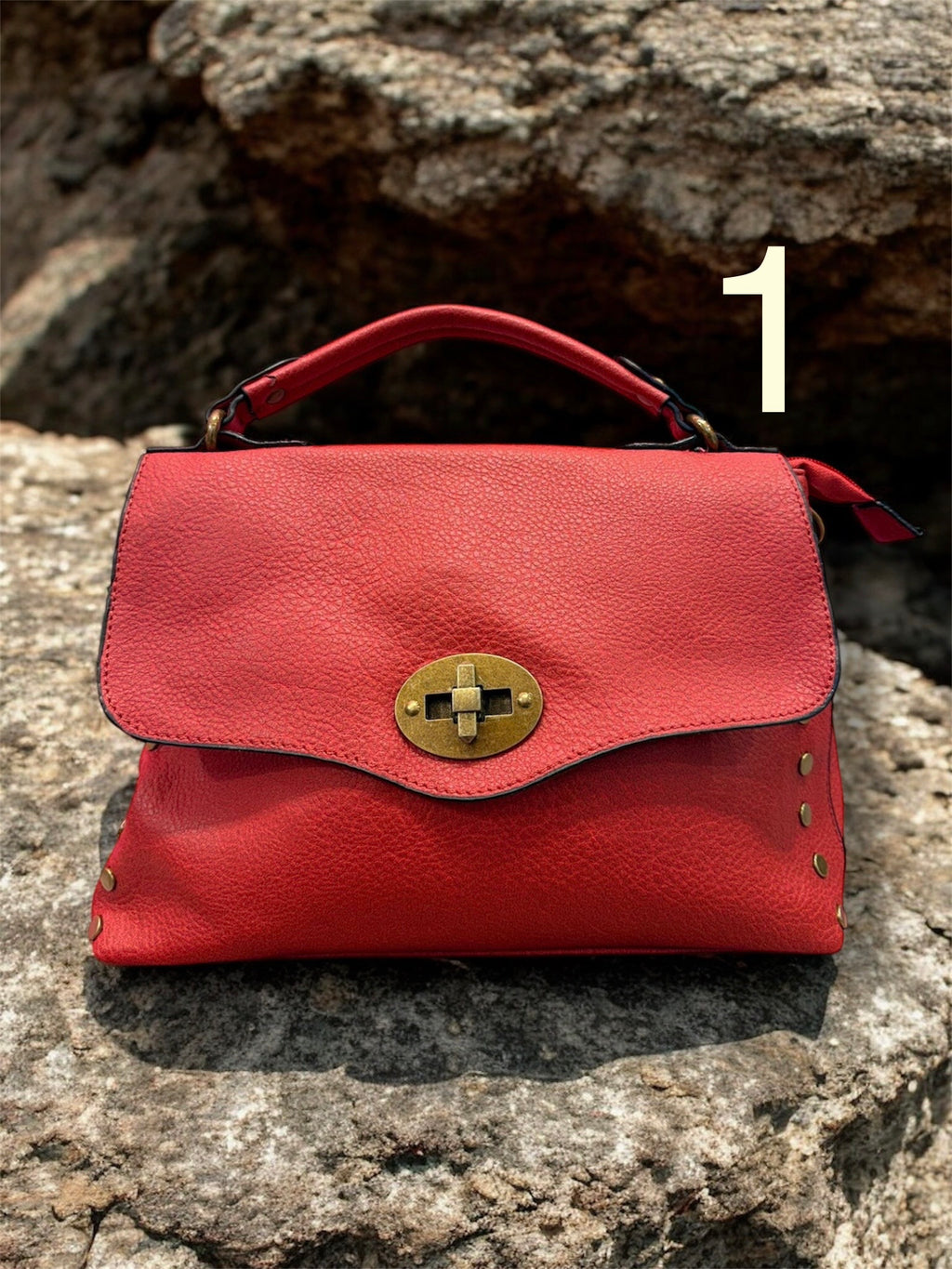 Borsa Ofelia 2026 con tracolla molto spaziosa in eco pelle