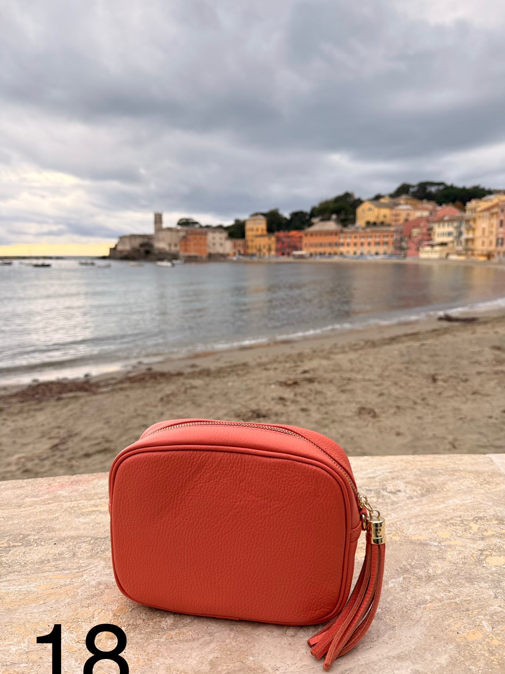 Borsa “MONDO” IN VERA PELLE CON Nappina  E TRACOLLA