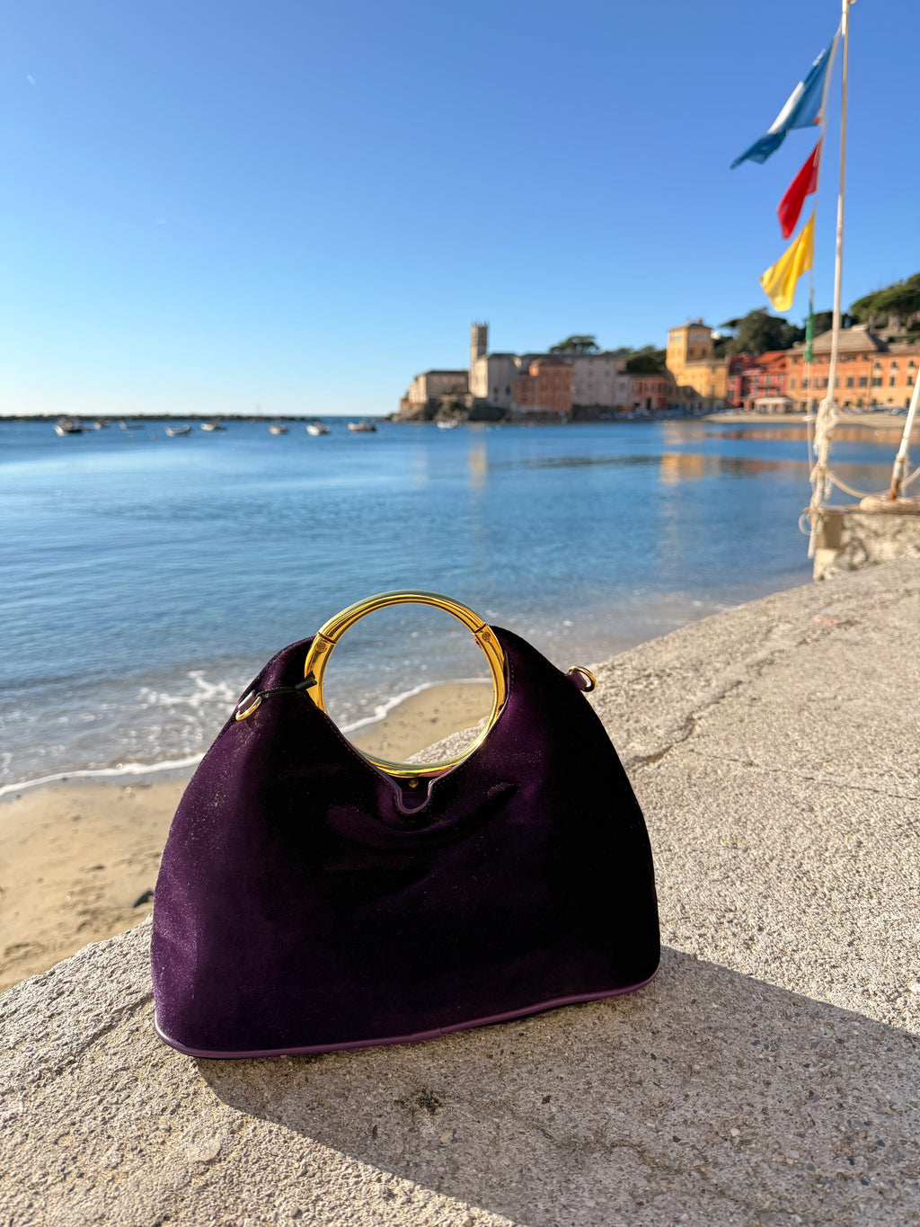 BORSA CLEO IN VELLUTO CON MANICO DORATO E TRACOLLA