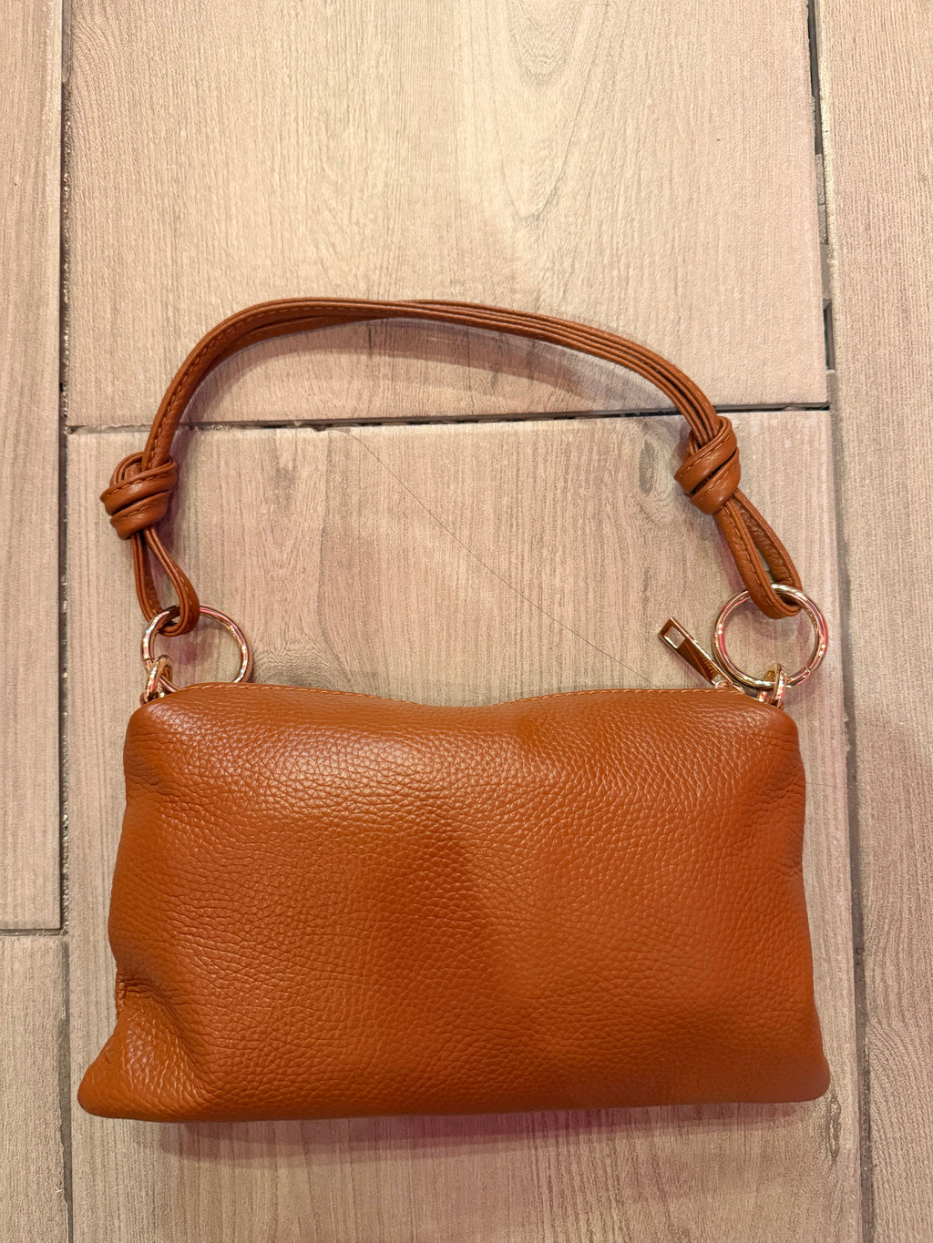 Borse  “￼Franci”in vera pelle con anelli dorati