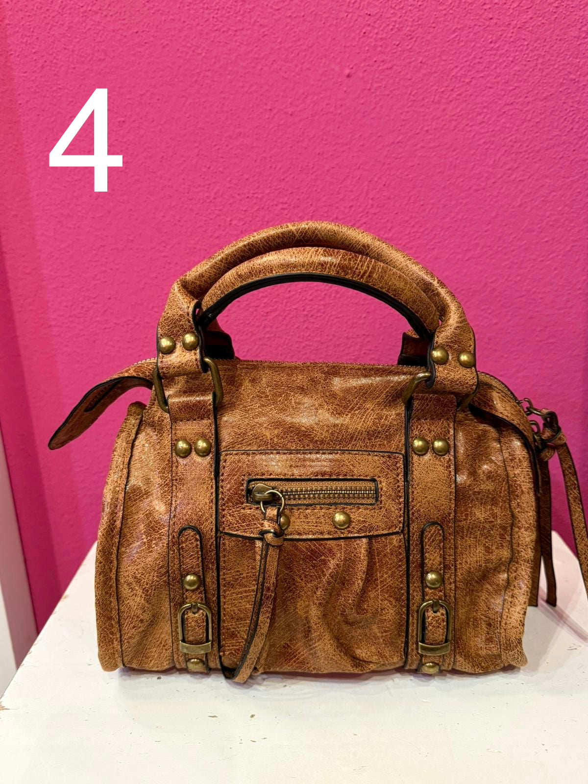 Borsa Cristobal in Eco Pelle Colorata in Hardware Oro