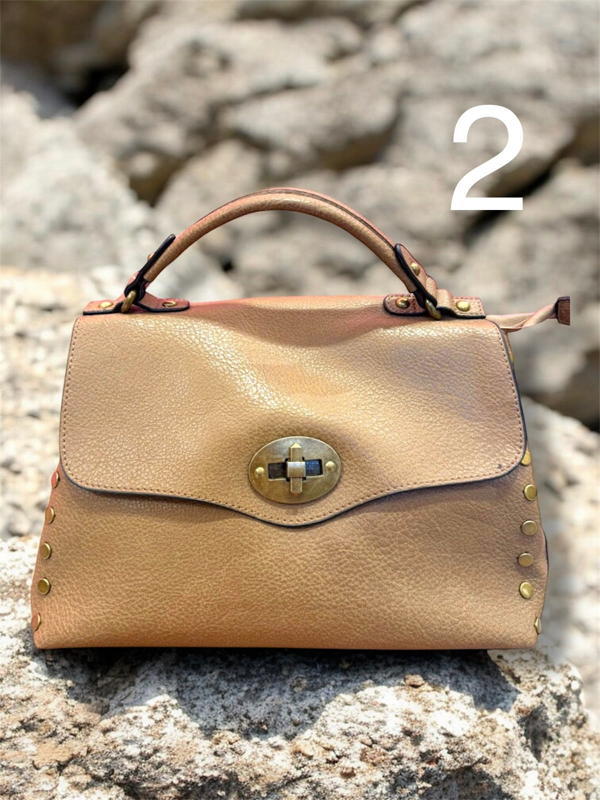 Borsa Ofelia 2026 con tracolla molto spaziosa in eco pelle