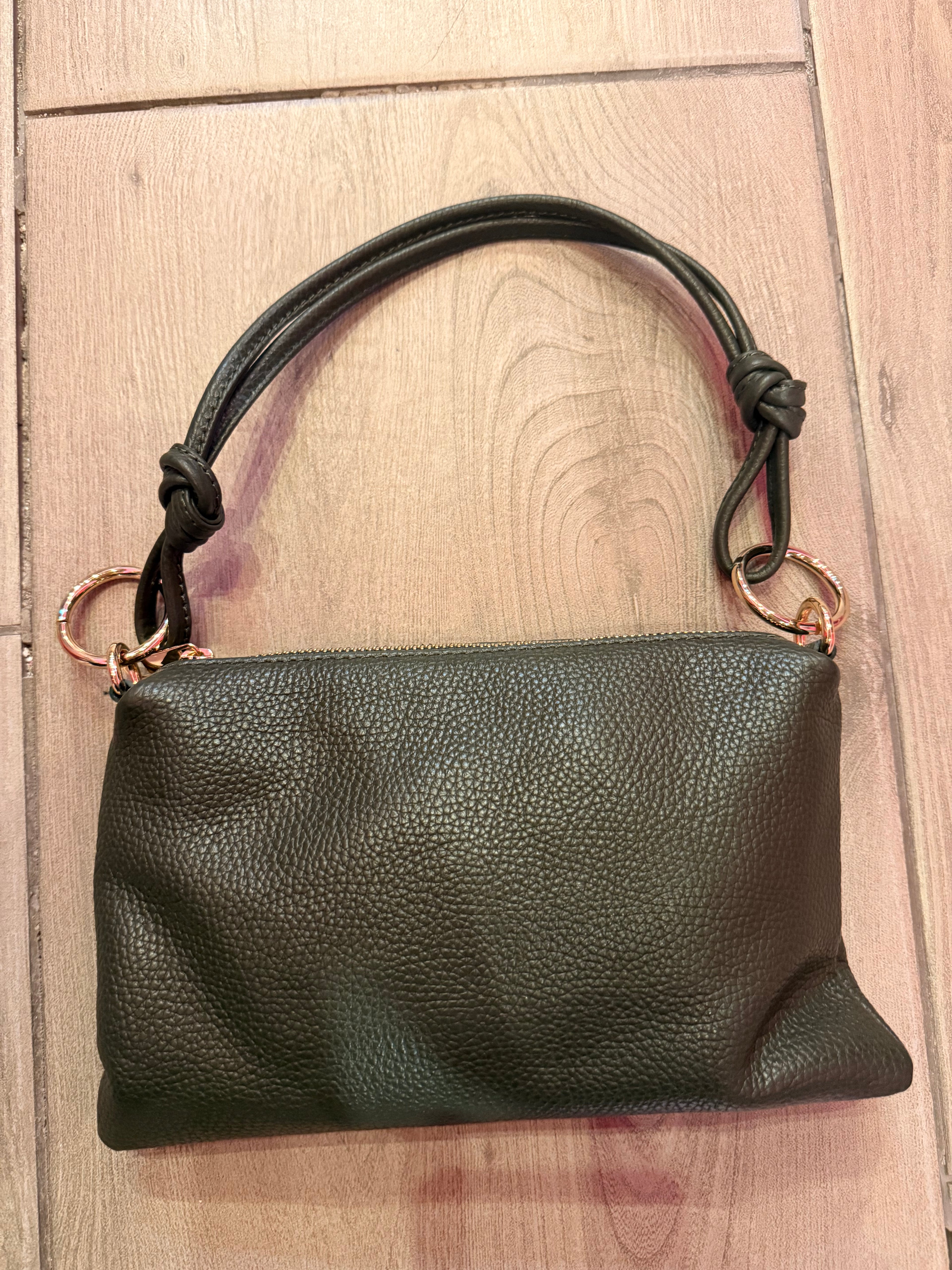 Borse  “￼Franci”in vera pelle con anelli dorati