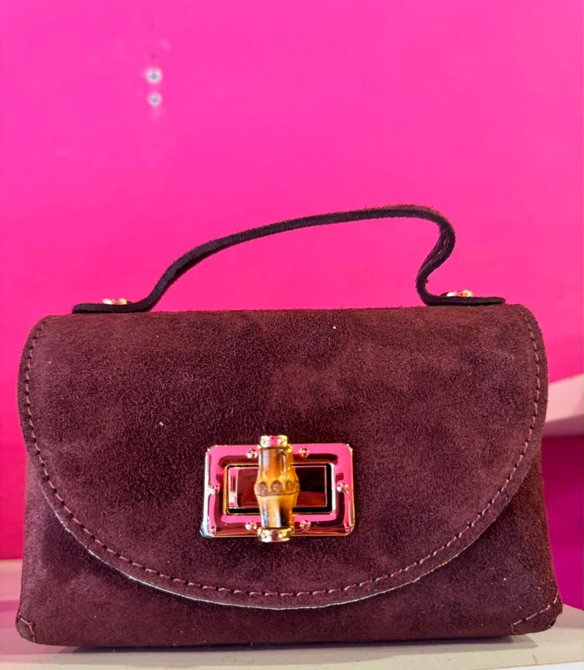 Borsa Eddy in vera pelle con tracolla metallica e inserto bambù hardware dorato
