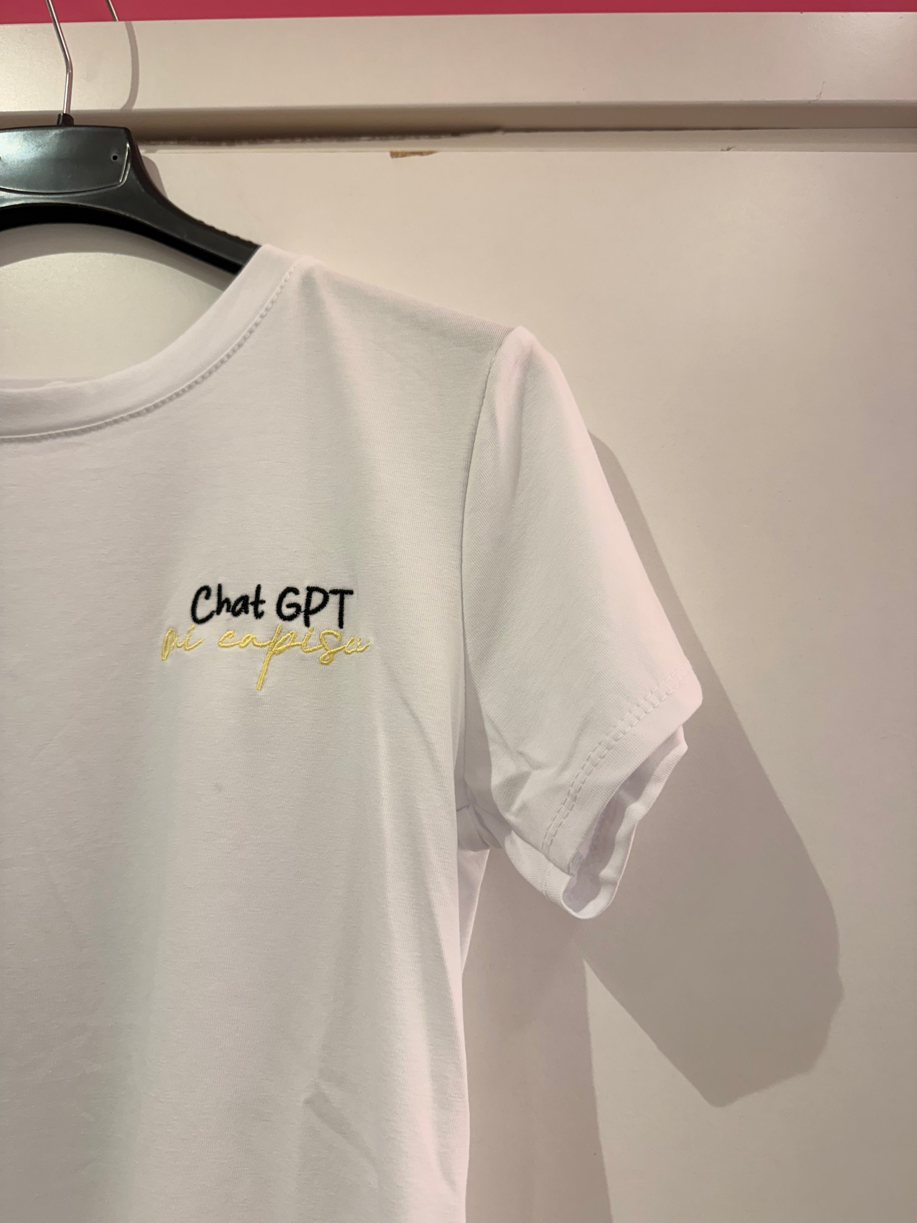 T-shirt scritte divertenti (ricami neri) 100% cotone