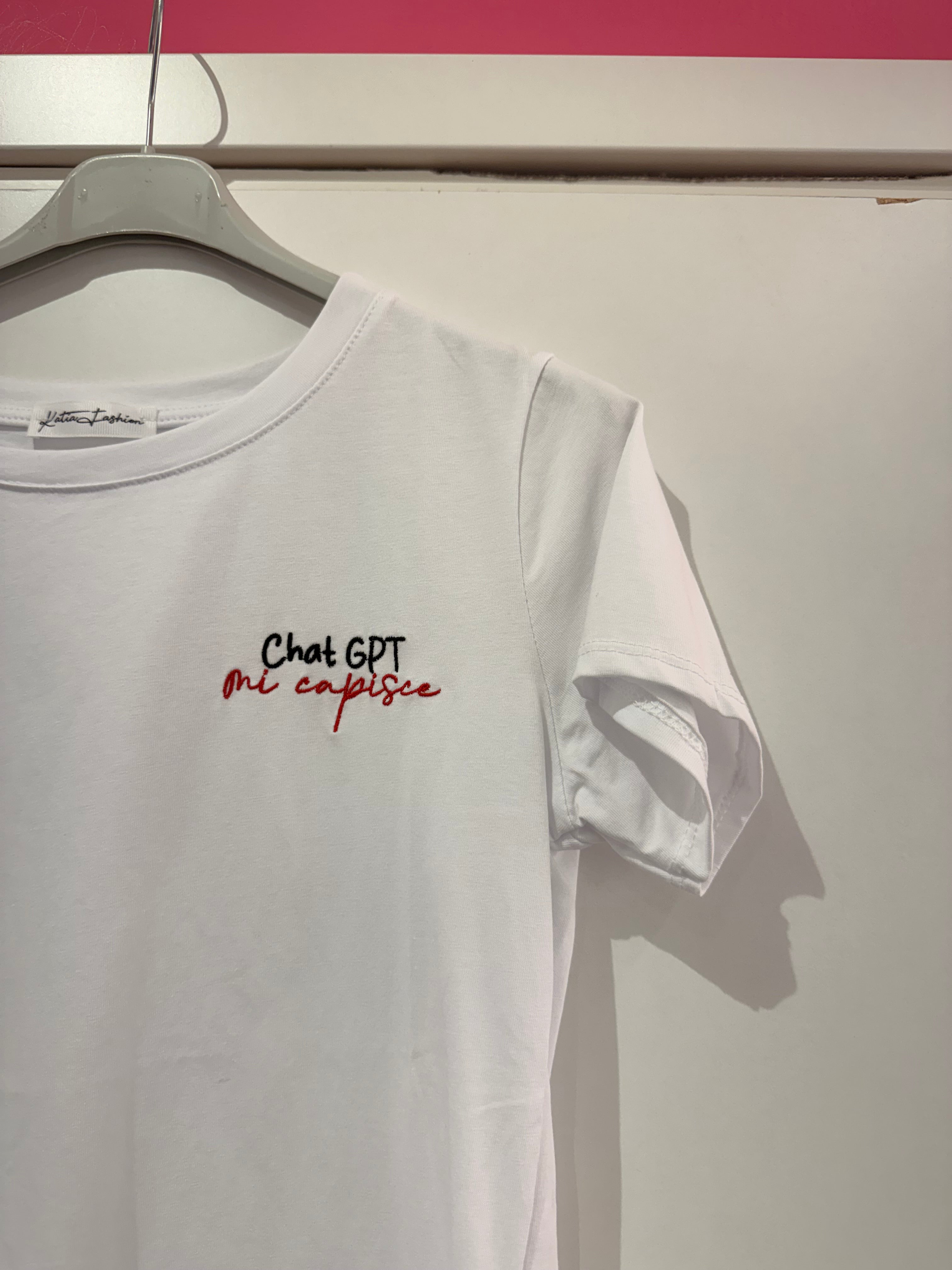 T-shirt scritte divertenti ricamo rosso e rosa 100% cotone