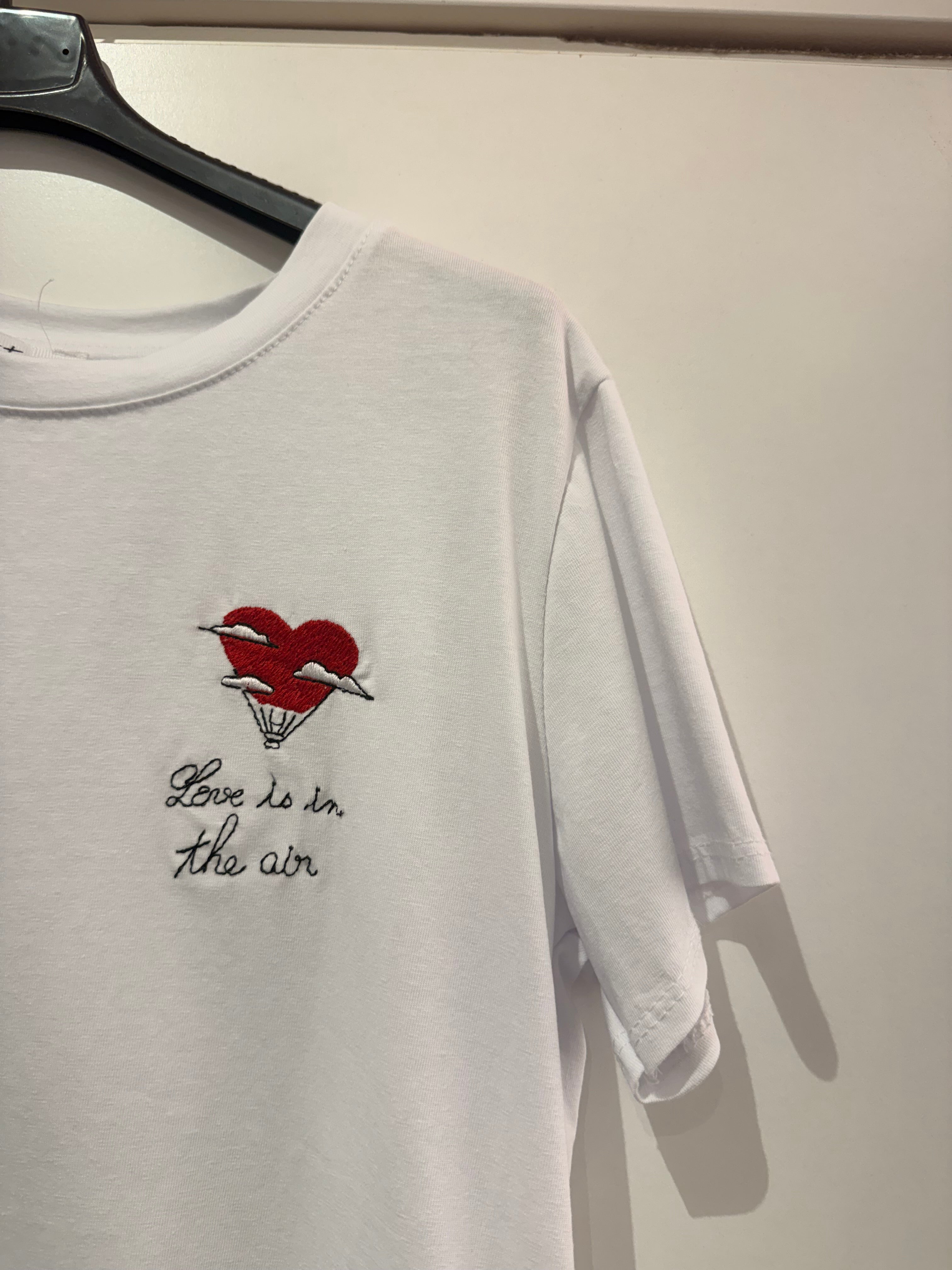 T-SHIRT FRASI DIVERTENTI IN COTONE RICAMATO ROSSO