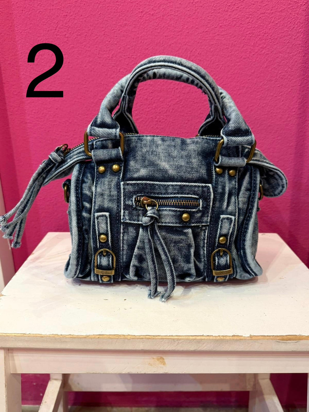 Borsa Cristobal con Hardware Oro e Tracolla in Denim Jeans