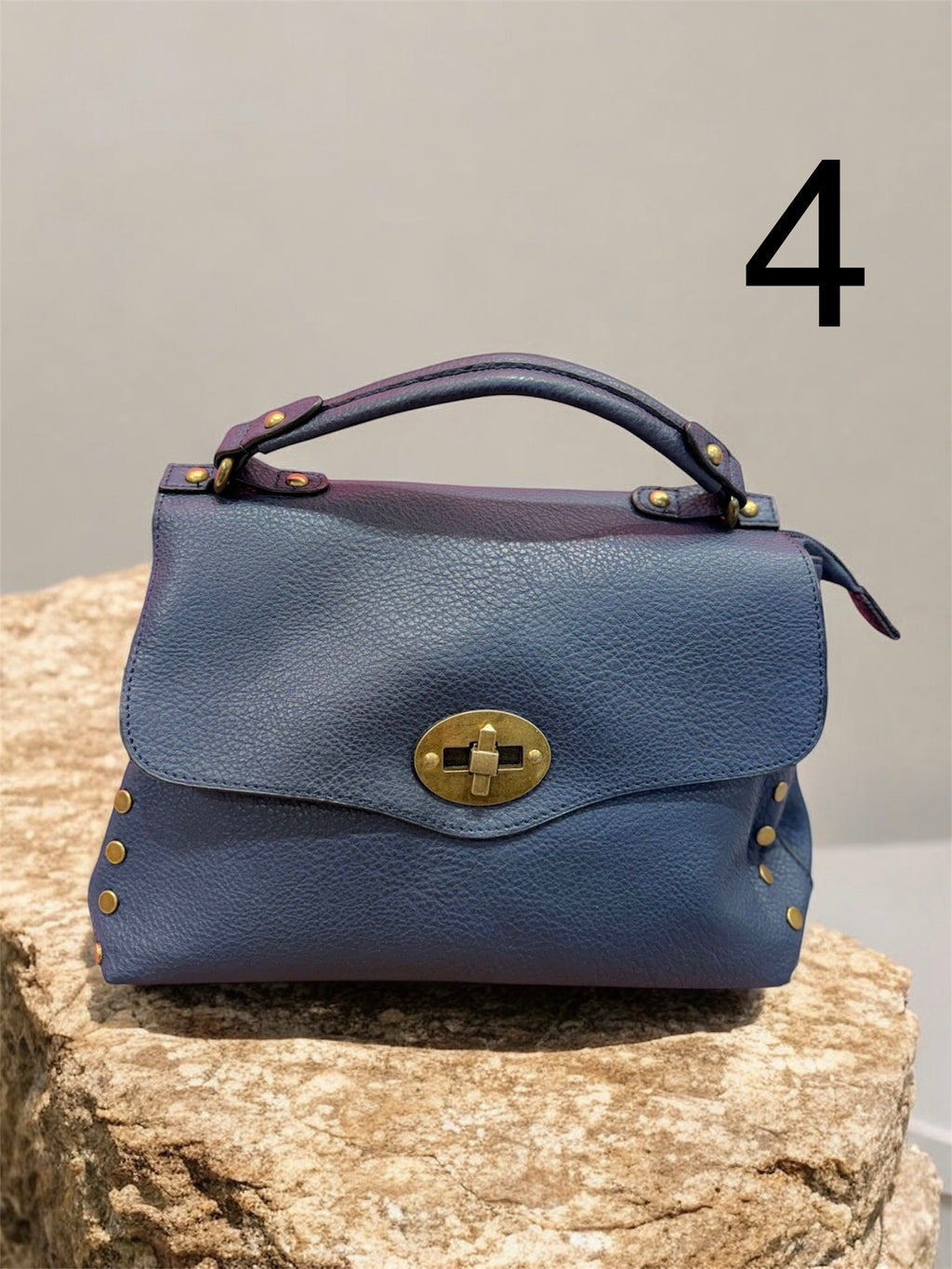 Borsa Ofelia 2026 con tracolla molto spaziosa in eco pelle