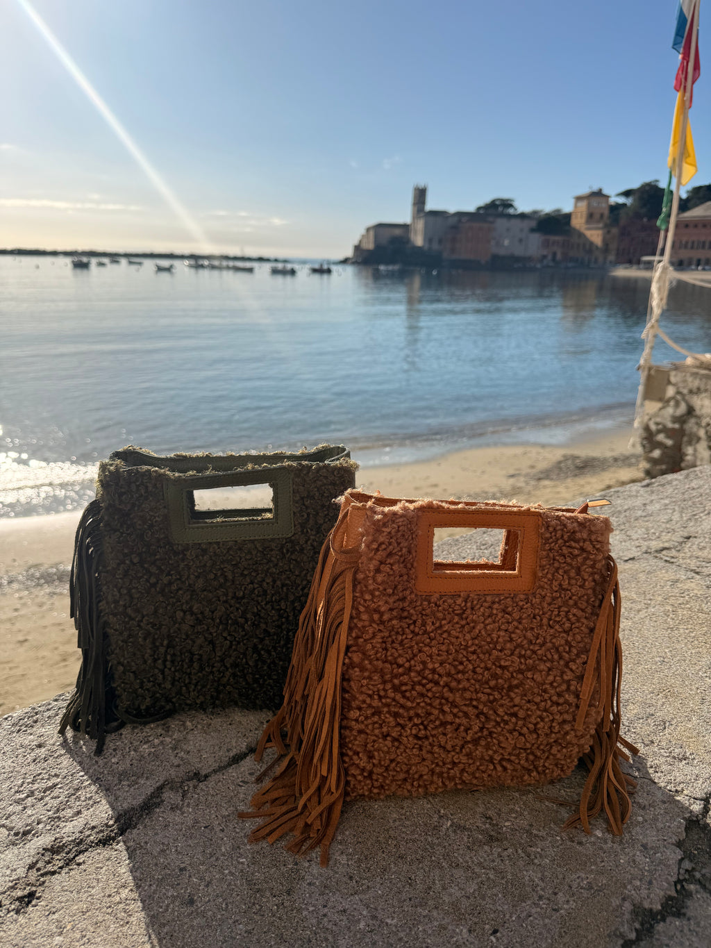 Borsa Joel in Vera Pelle con Frange e Manico Teddy esterno